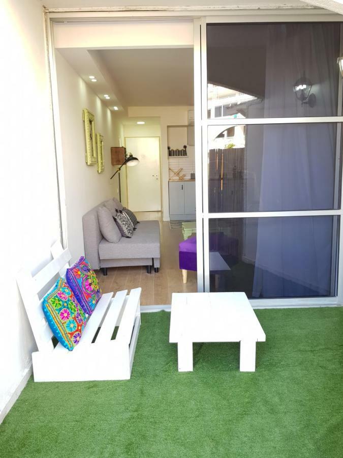 Stylish Apartment With A Patio Close To The Beach Ейлат Екстер'єр фото